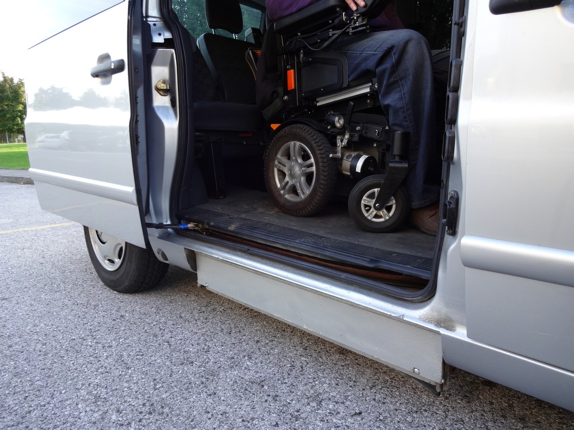Why Clinics and Care Facilities Rely on NEMT Services